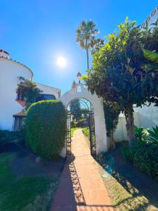 Patio Alcornocal by Residea