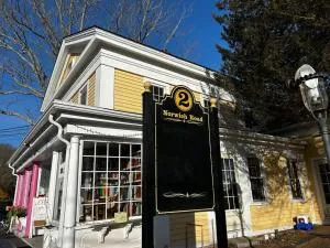 Walk To Goodspeed Opera House from this quaint 2 BDRM APT - 米德尔敦