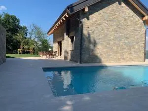 CIRIELLA VILLAGE - Levice