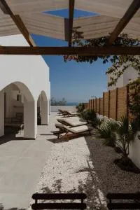 The Vine Suites - Vourvoulos