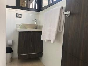 2004 El Poblado cute and cozy apartment