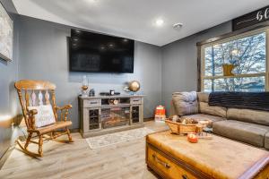 Fire Pit and Dock Lakefront Cabin in Zimmerman!