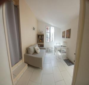Appartements LES IRIS : photos des chambres