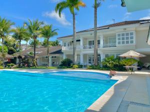 Villa Luxuosa - Condomínio Jardim Acapulco Guarujá