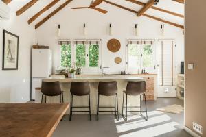 Villa Estelle, Timeless Design in Ancient Stone