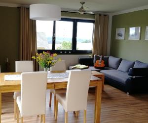Ferienwohnungen "Haus am Weifberg" Hinterhermsdorf