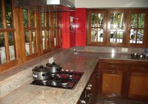 4 Bedroom House@Kottayam TownAC 812983!5682
