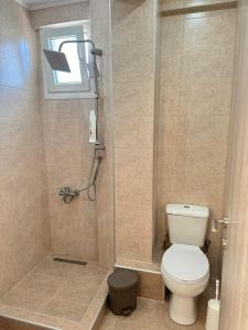 Adoniss Apartmentss 2