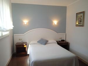 Single Room room in Hotel Sablón