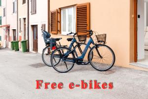 Exclusive city center studio with free e-bikes