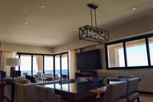 Beachfront 2 Bdrm Condo in Exclusive Diamante Golf