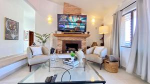 Ajijic Lake Chapala Villas - Private Gym - Pickleball court