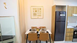Spacious 2BR Masdar City Duplex - Urban Luxe Retreat