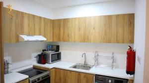 Spacious 2BR Masdar City Duplex - Urban Luxe Retreat