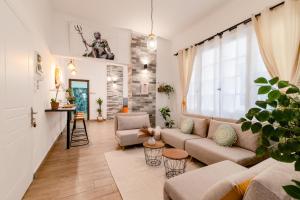 Central Monastiraki Urban Experience