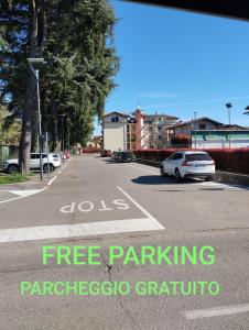 MXP apartment, shuttle service, parking free
