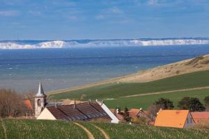 Appartements Agreable Studio CALAIS PLAGE Bord de Mer, Parking : photos des chambres