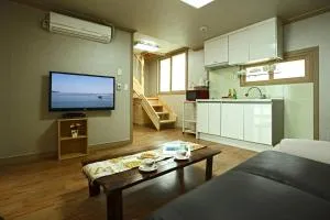 Light Sky Pension - T'ap-kol