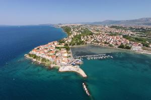 Apartments by the sea Stobrec, Split - 23013