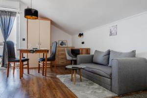 Apartments with parking space Vir - 23044