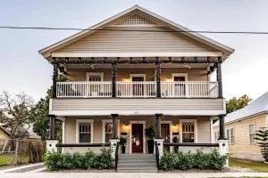 Villas of Ybor - Riverview
