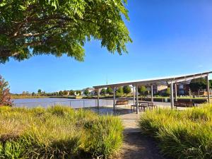 Specious ex-display 5 BDR house,up to 15 guests, Fully AC- Williams Landing