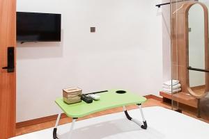 Urbanview Hotel R House Batuaji