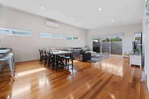 Sail Away - Inlet Side