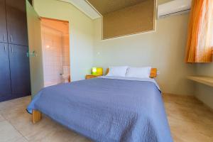 Azure Flat - 2 BEDRs - 2 WCs