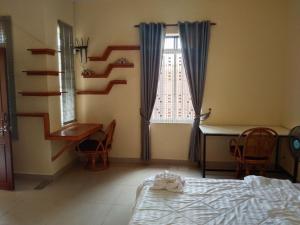 Room 11 - Studio in a villa 5mn walk from the Royal Palace with swimming pool