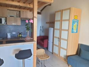 Apartment Liscia sea view, restaurant and supermarket 50m