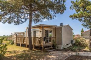 Campings Camping L'Oasis et California : photos des chambres