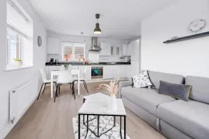 Bridge House by Tŷ SA - Llanwern