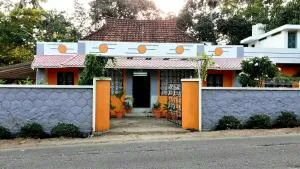 Athichans Homestay - Tiruvankod