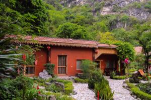 Phòng Giường Đôi Nhìn Ra Vườn (Double Room with Garden View)