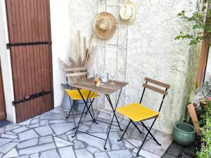 Maisons de vacances A 750m de la plage d'Ares- maison familiale pour 6 : photos des chambres