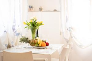 Casa Elti - Shanti and Jay apartments
