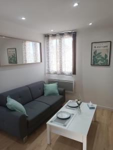 Appartements logement cosy et au calme proche Paris Aeroport CDG DISNEY ASTERIX : photos des chambres