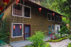 Phòng Tiêu Chuẩn 4 Người (Standard Quadruple Room)