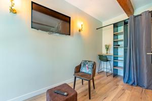 B&B / Chambres d'hotes O DOMAINE DU ROUSSILLON : photos des chambres