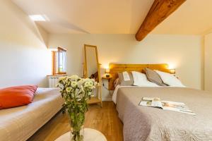 B&B / Chambres d'hotes O DOMAINE DU ROUSSILLON : photos des chambres