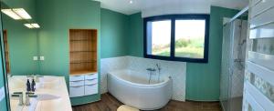 Villas Casa Antoine 15pers : vue mer, 10 min a pied plage : photos des chambres