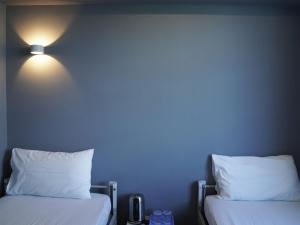 Phòng Tiêu Chuẩn 2 Giường Đơn (Standard Twin Room)