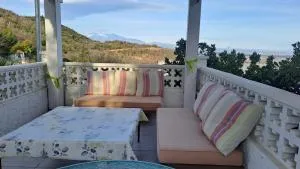 O Petit Bonheur - LʼAlbère