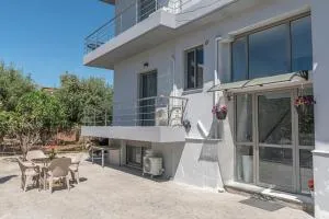 Niki's Apartments - Faraí