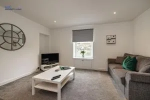 Town Centre Apartment - Wilton