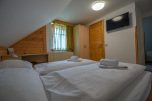 Suite with Mountain View room in Garni Hotel Stare