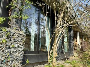 Charming Tiny Garden House for two