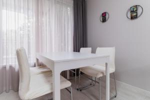 Cozy 2-bed Apartment