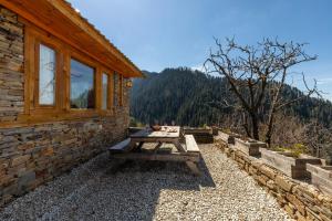 ELIVAAS 3 BHK Cottage with Garden & Sauna - Silvana